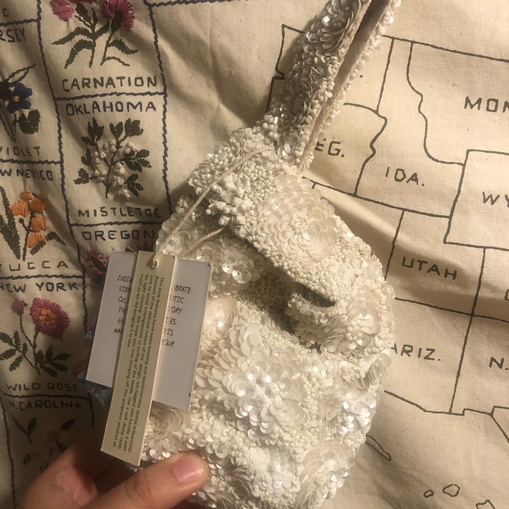 Bridal Elegant White Beaded Sequin Women's Bag - Picture 2 of 12